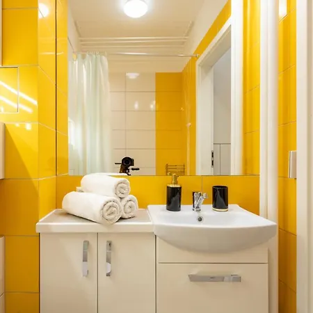 - Great Location- Stays-zamenhofa דירה